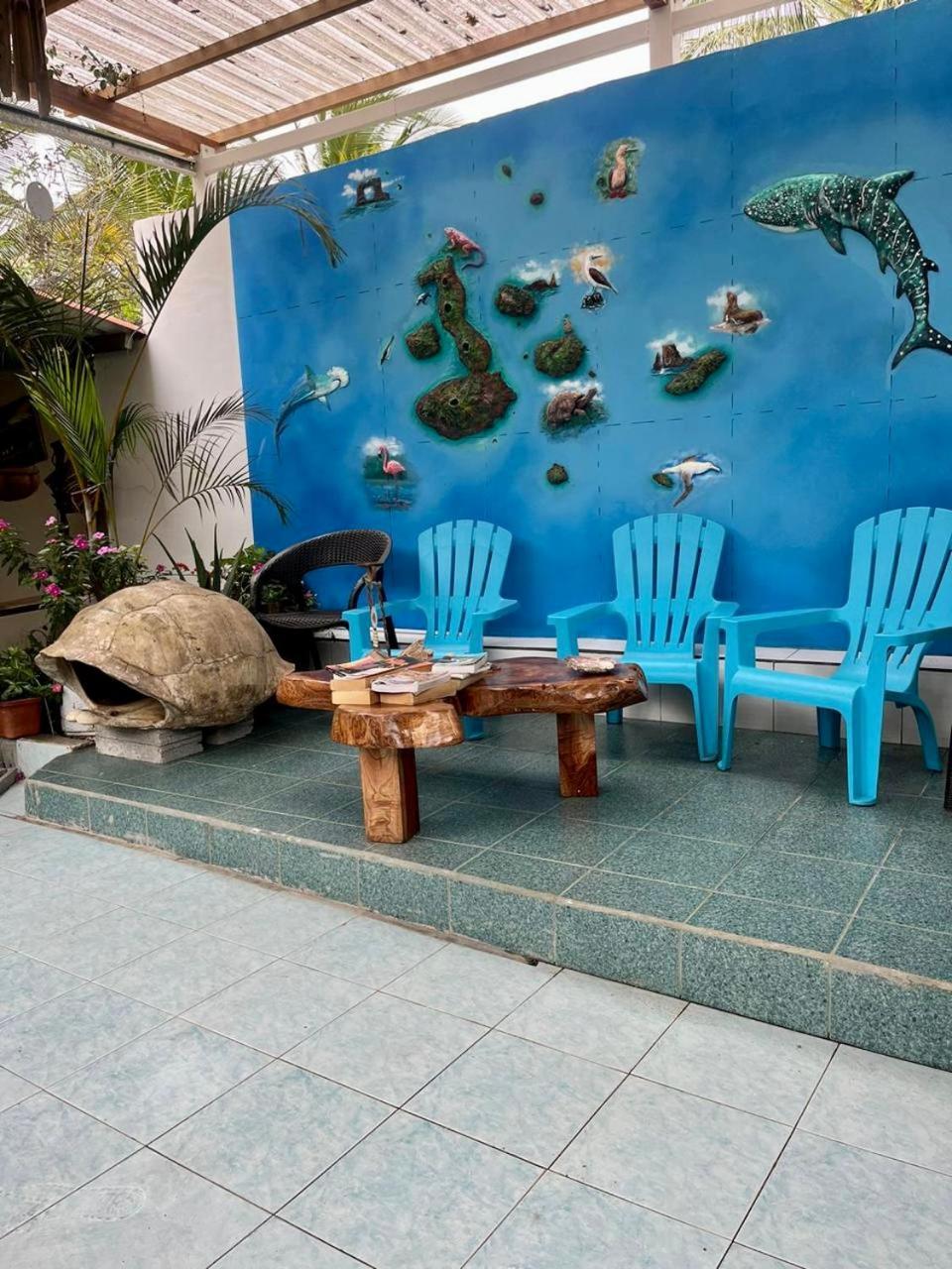 Nelyza'S Suites & Adventure Puerto Ayora  Eksteriør bilde